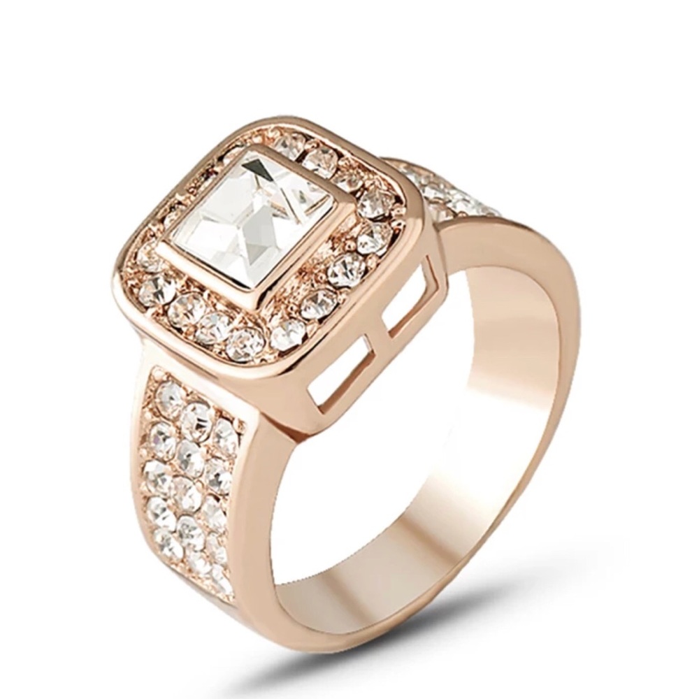 CZ Crystal Gold Plated Ring Sizes 6-9 New